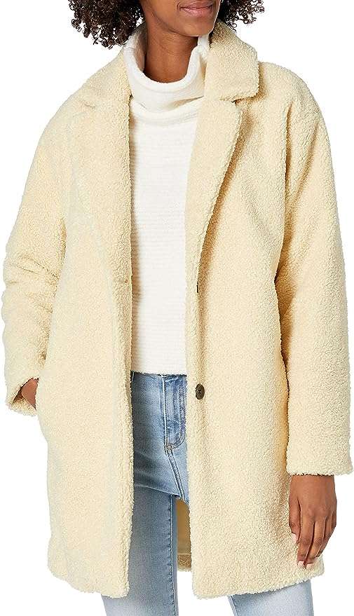 Stay Cozy and Stylish with Amazon Essentials Women's Teddy Bear Fleece Jacket